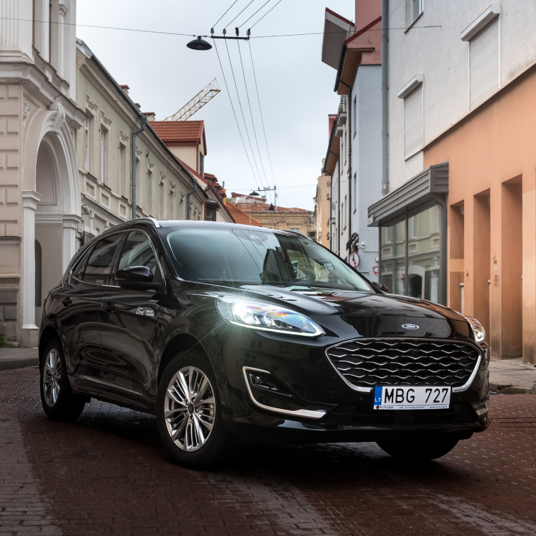 FORD KUGA PHEV NUO 347 EUR/MĖN.